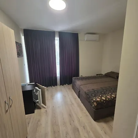 морски рай וארנה